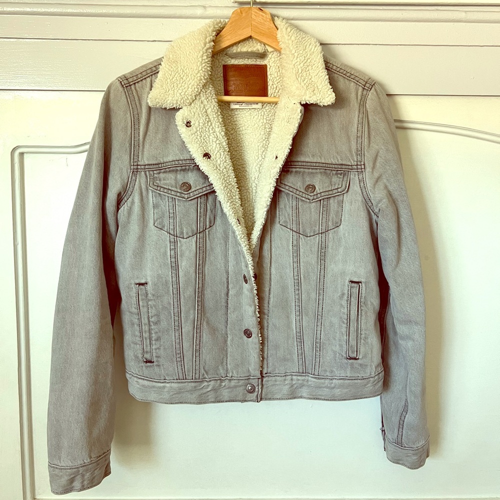 Levi’s Premium Sherpa Trucker Jacket